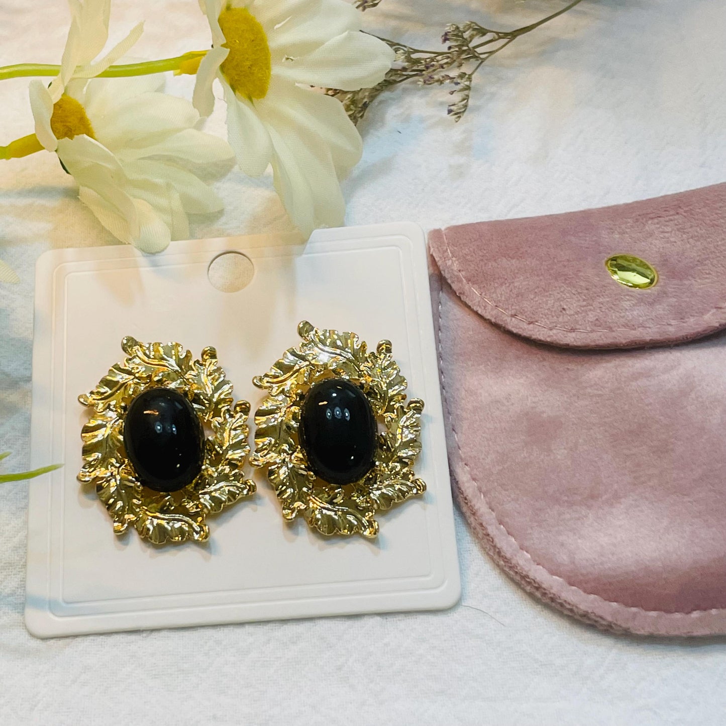 Medieval Oval Leaf Studs Earrings | Onyx Sun Earrings, Gold Sun Earrings, Black and Gold Earrings, Vintage Black Crystal Gemstone Earrings