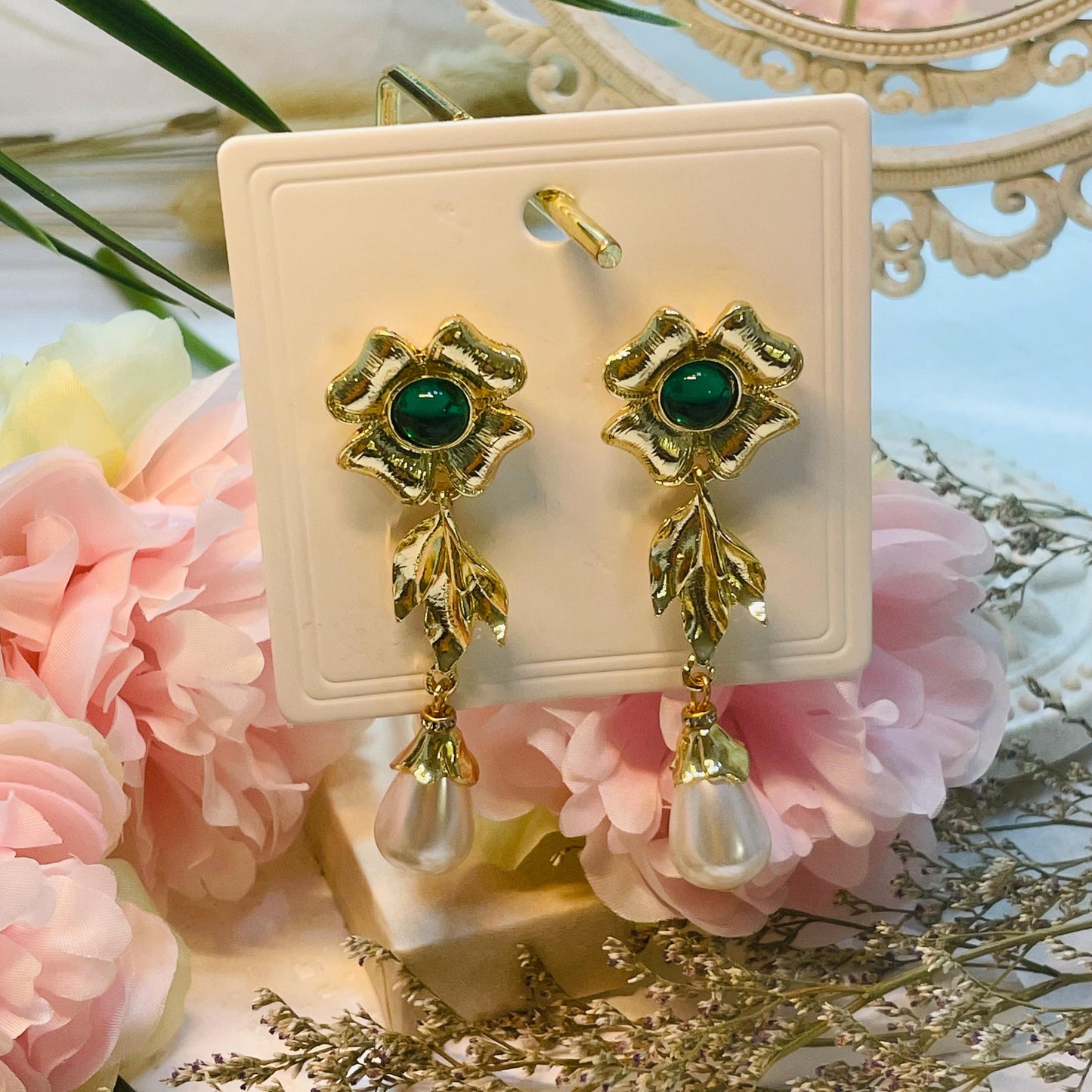 Long earrings with flowers, green crystals and pearls | Emerald Pearl Drop Earrings Pearl Dangle Earrings Gold Pearl Vintage Emerald Jewelry