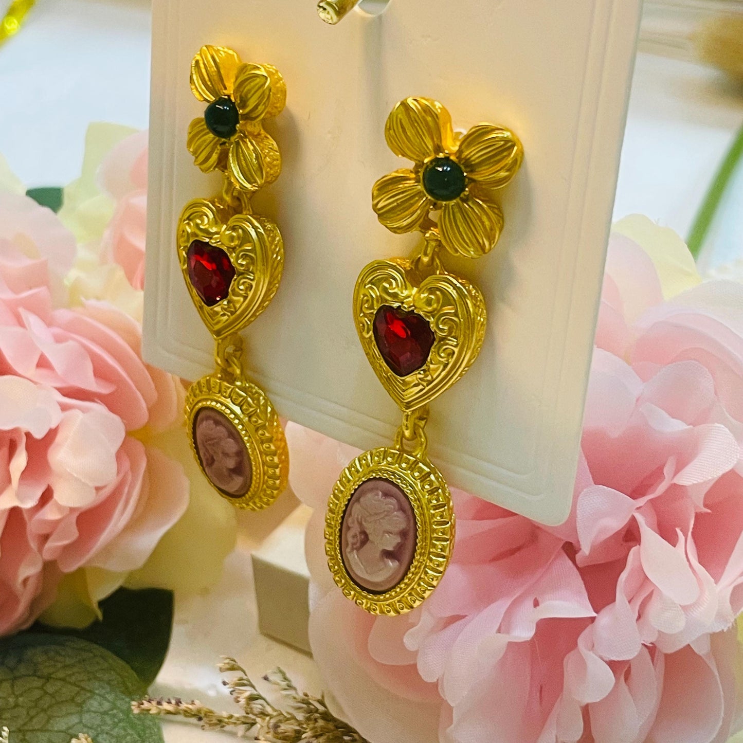 Medieval Flower dangle Studded Heart-shaped Earrings, Retro Exaggerated Red Heart Earring, Flower Earring Floral Earrings Pink Cameo Charms