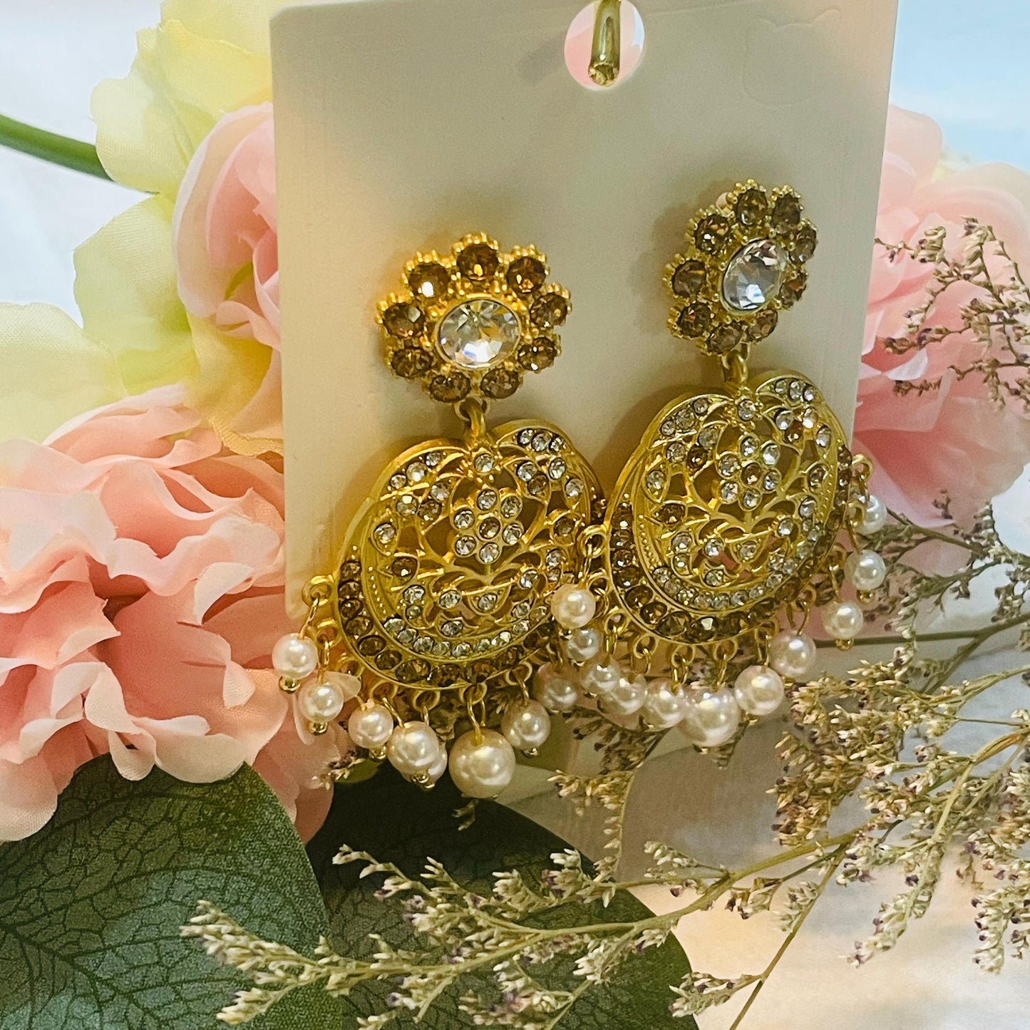 Elegant Gold Pearl Earrings, Vintage Style Statement Jewelry, Crystal Adorned Chandelier Earrings for Women gold pearl dangle earrings gifts