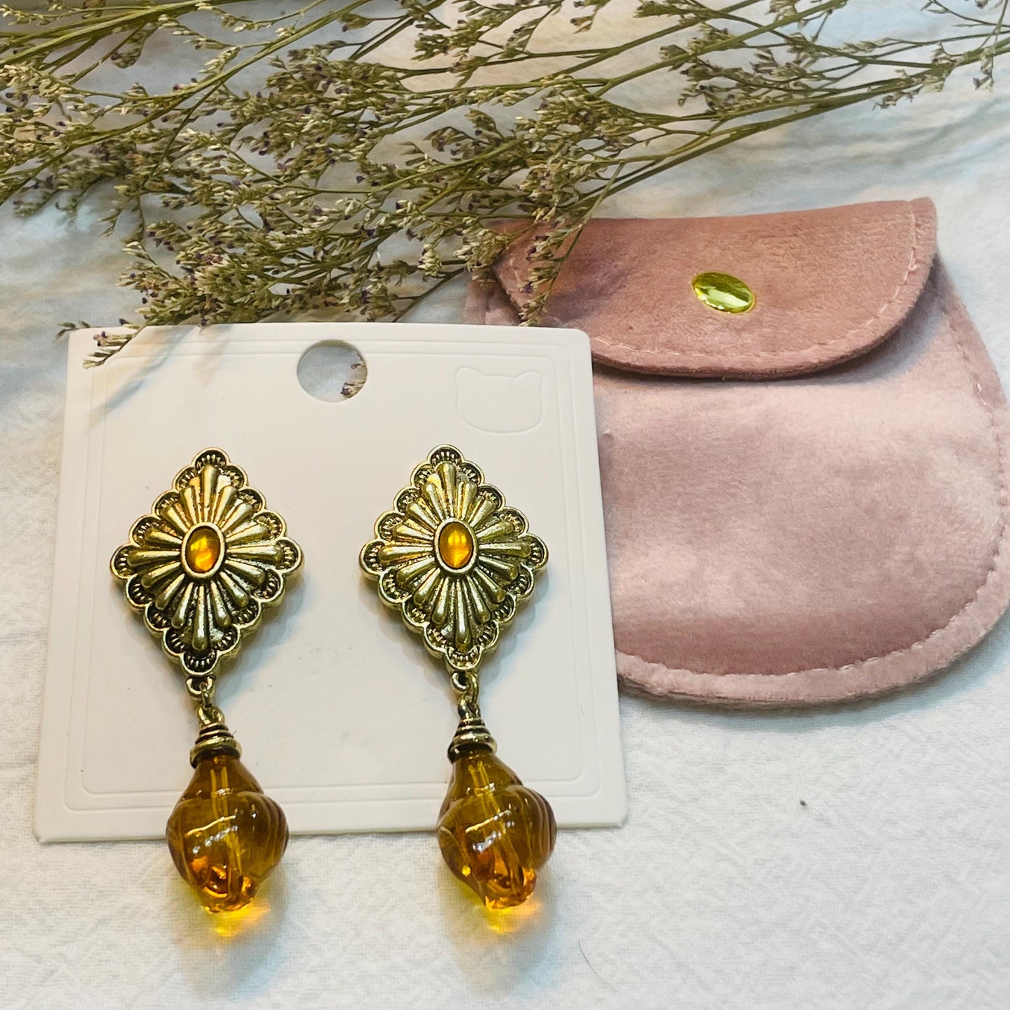 Vintage Amber Floral Glass Drop Earrings, Elegant flower glass, Amber Rhinestone Dangle Earrings, Statement Jewelry, Perfect Gift for Her