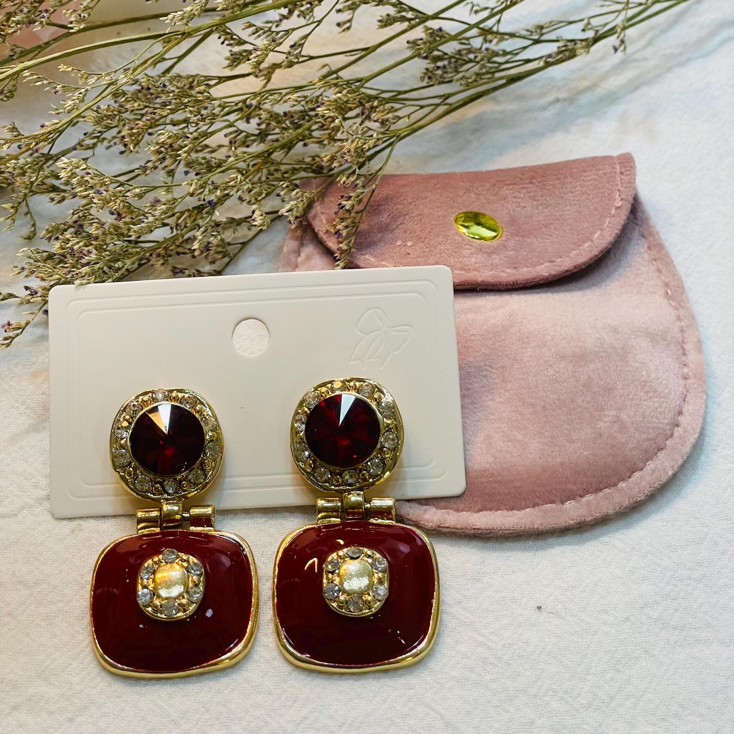 Elegant Gold Tone and Red Crystal Drop Earrings, Stunning Rhinestone Design Gold Statement red stone Dangle Earrings with Red Crystal Stones