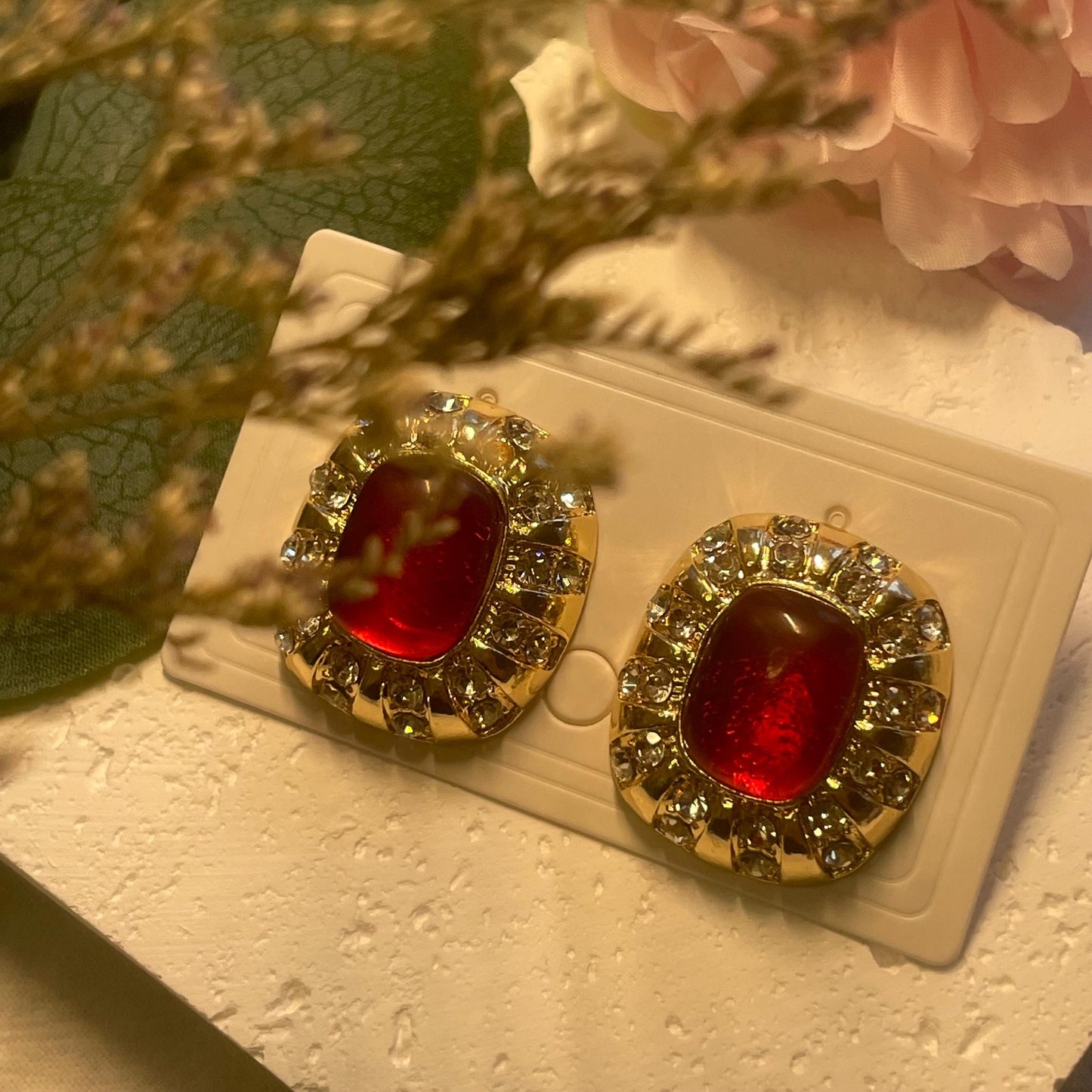 Marsala Red Resin Stud Earrings, Bridal Resin Ruby Earrings, Gold and Red Resin Crystal Earrings, Red Resin Ruby Earrings, rhinestones Stud