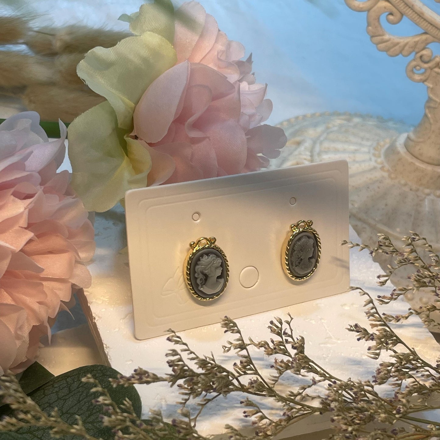Vintage Inspired Black and Ivory tones Cameo Earrings, Post earrings, Cameo Earrings, Victorian Earrings, Romantic Earring, Regency Earring