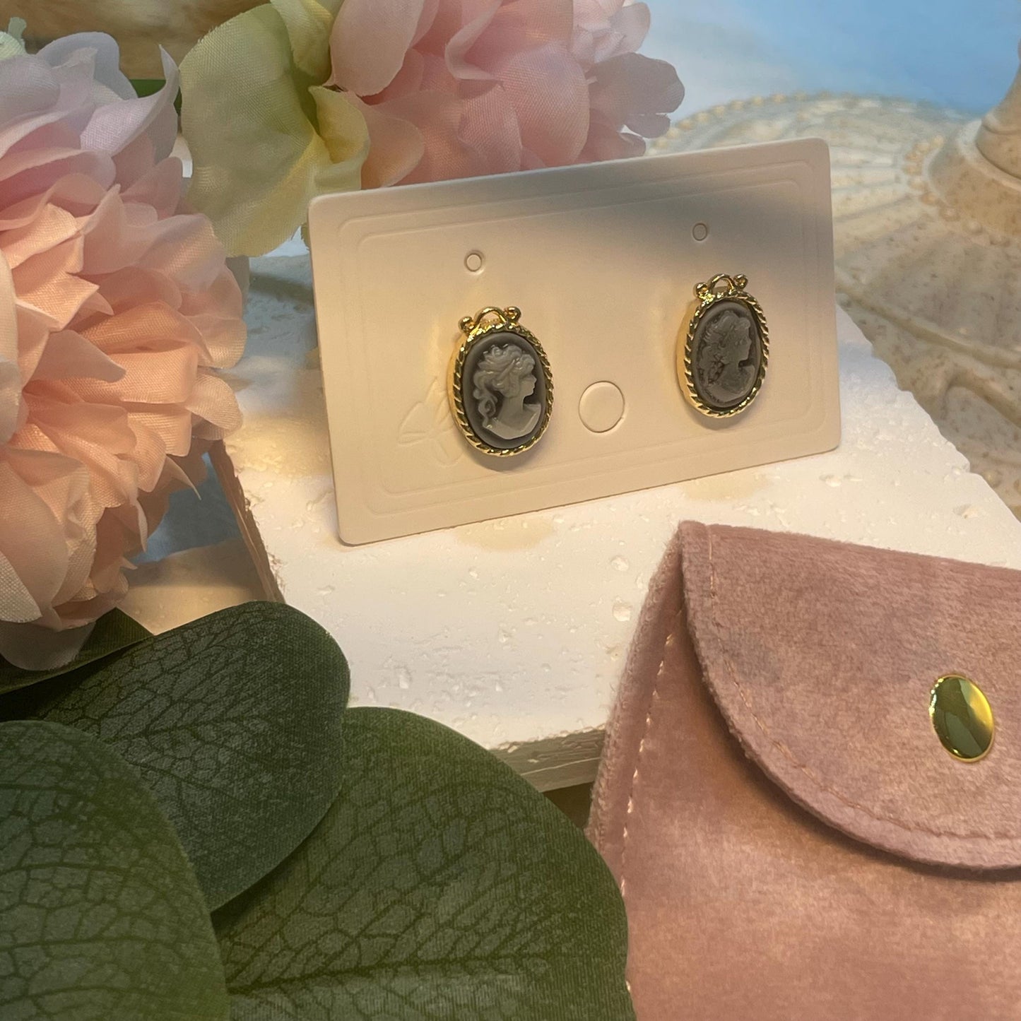 Vintage Inspired Black and Ivory tones Cameo Earrings, Post earrings, Cameo Earrings, Victorian Earrings, Romantic Earring, Regency Earring