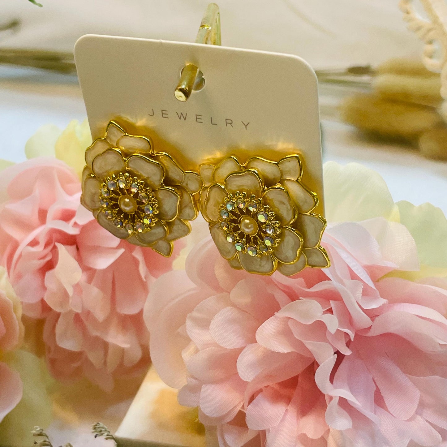 Gold tone White Camellia Flower Studs Earrings, big flower faux Pearl Studs, rhinestones Studs Elegant Spring Floral Jewelry Gift for Her