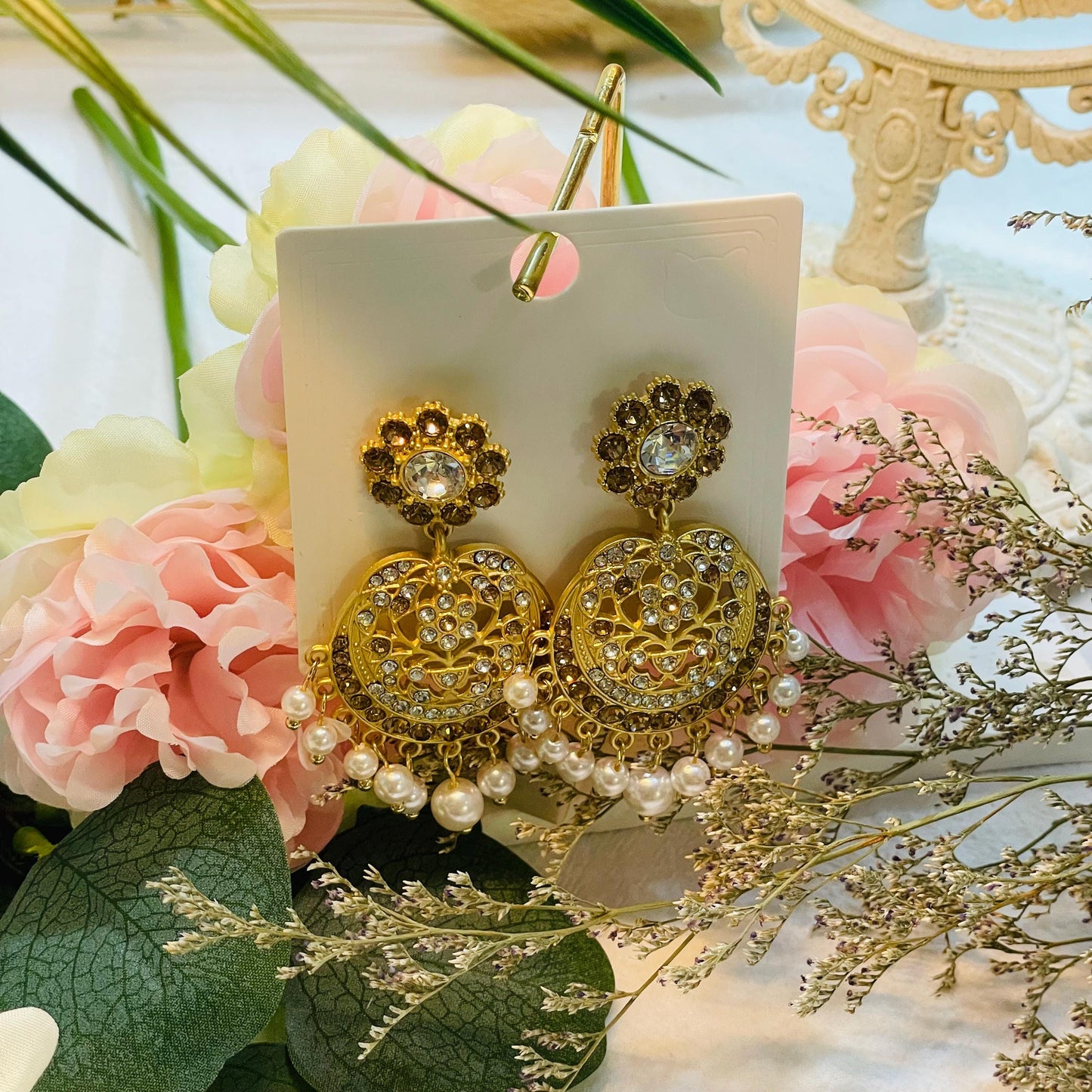 Elegant Gold Pearl Earrings, Vintage Style Statement Jewelry, Crystal Adorned Chandelier Earrings for Women gold pearl dangle earrings gifts