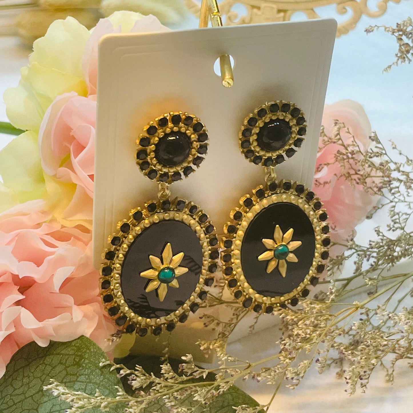 Elegant Black and Gold Flower Earrings, Vintage Inspired Statement Jewelry, black flower drop earrings Boho Chic Dangle Earrings for Women