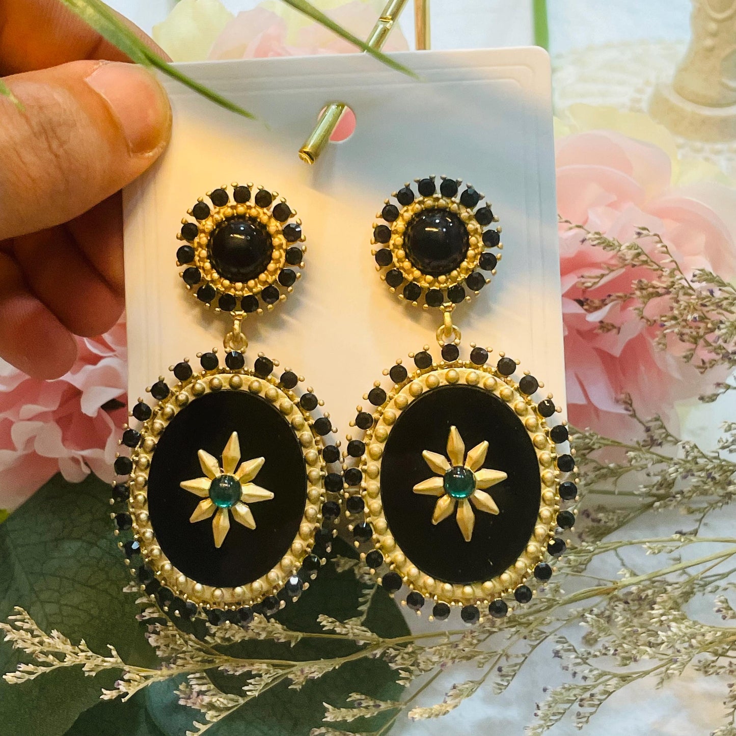 Elegant Black and Gold Flower Earrings, Vintage Inspired Statement Jewelry, black flower drop earrings Boho Chic Dangle Earrings for Women
