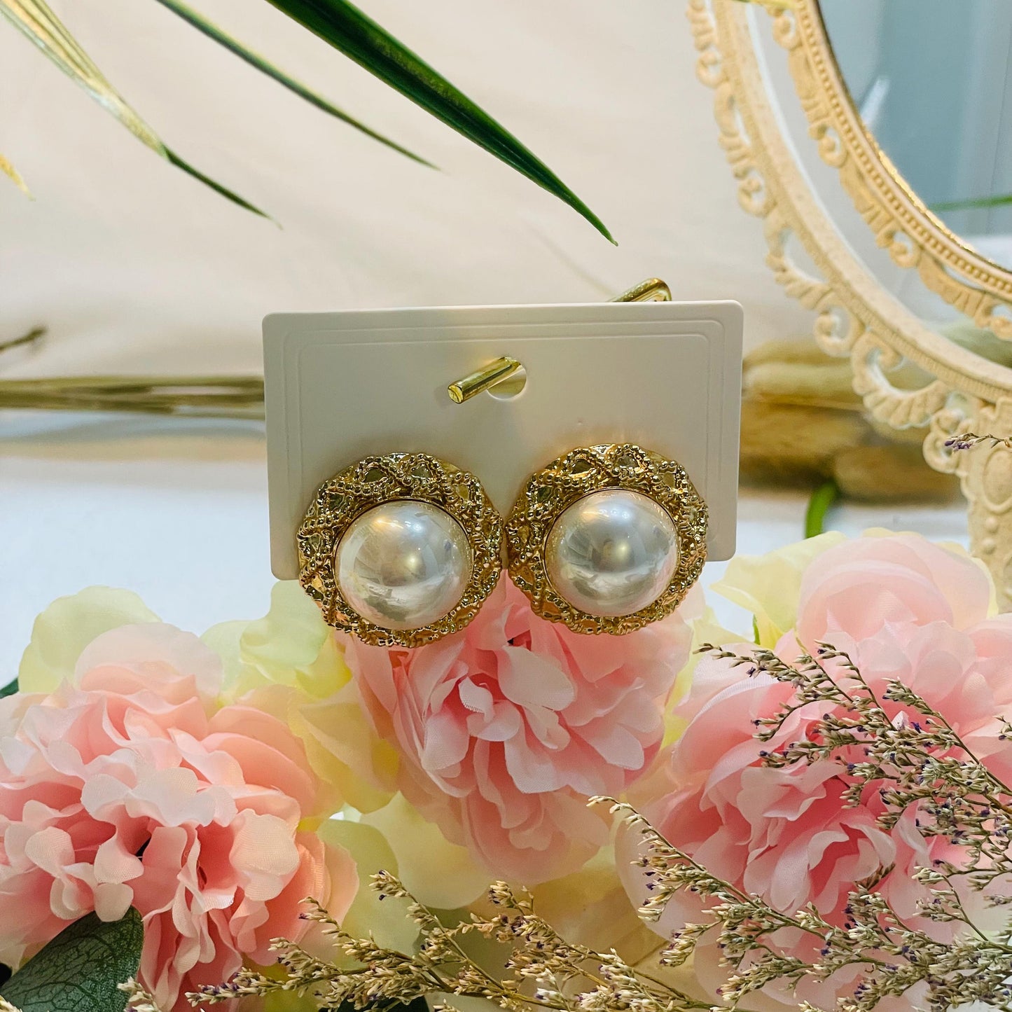Elegant Gold and Pearl Stud Earrings, Vintage Statement Jewelry Women, Chic Accessories, big pearl studs, large pearl earrings gift for her