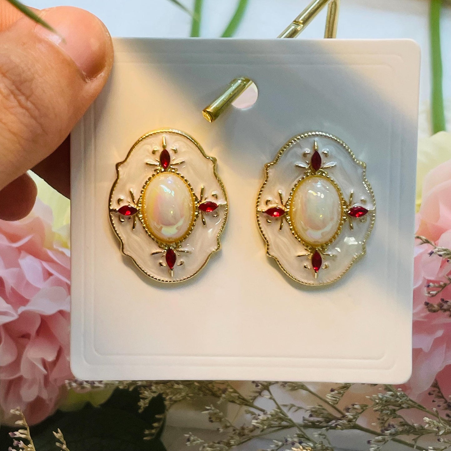 Elegant Gold Pearl and Ruby Stud Earrings, Vintage Floral Design, Gold Tone Pearl Stud Earrings, Statement Flower Stud Earrings Gift for Her