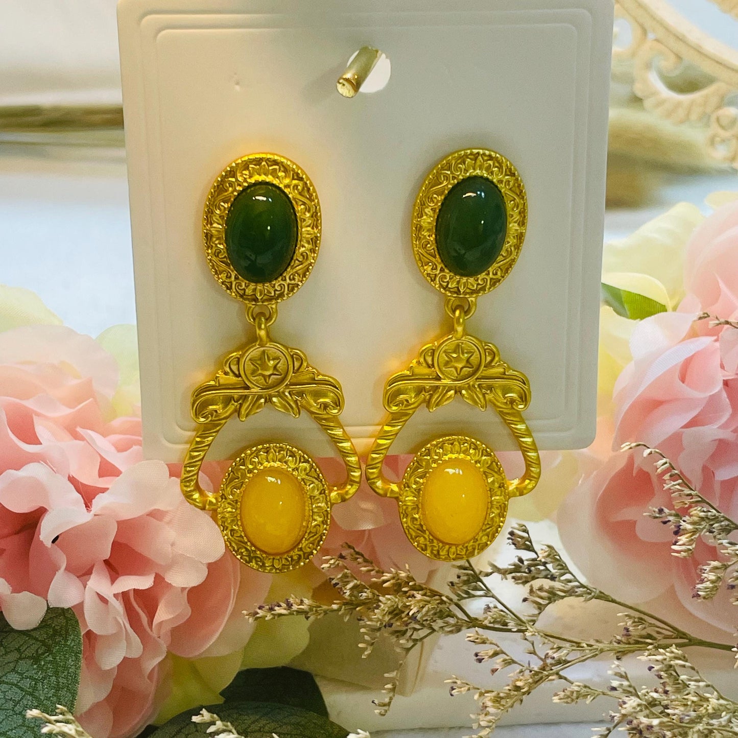 Elegant Gold Drop Earrings with Oval Green and Orange Gemstones, Intricate Statement Jewelry, Perfect Gift, Gold Dangle Earrings for Her