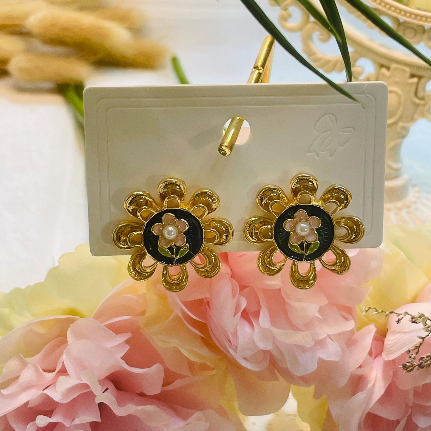 Elegant Gold Tone Pearl Stud Earrings, Floral Design with Black Enamel, Vintage Flower Pearl Stud Earrings, Statement Earrings Gift for Her