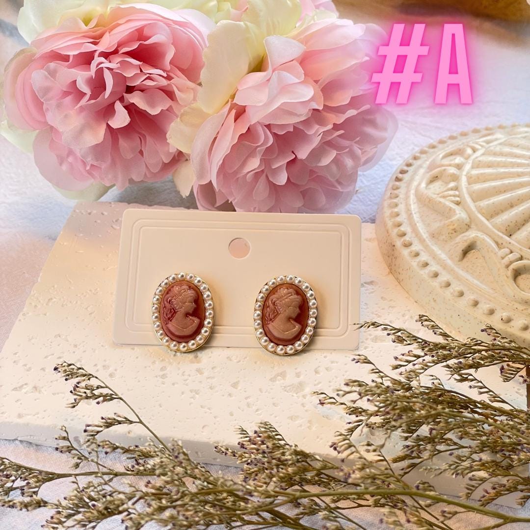 Vintage Inspired Jewelry Mystery Bundle | High-Quality Premium Earrings Gift Set | Custom mystery jewelry jar, jewelry lot, bulk jewelry box