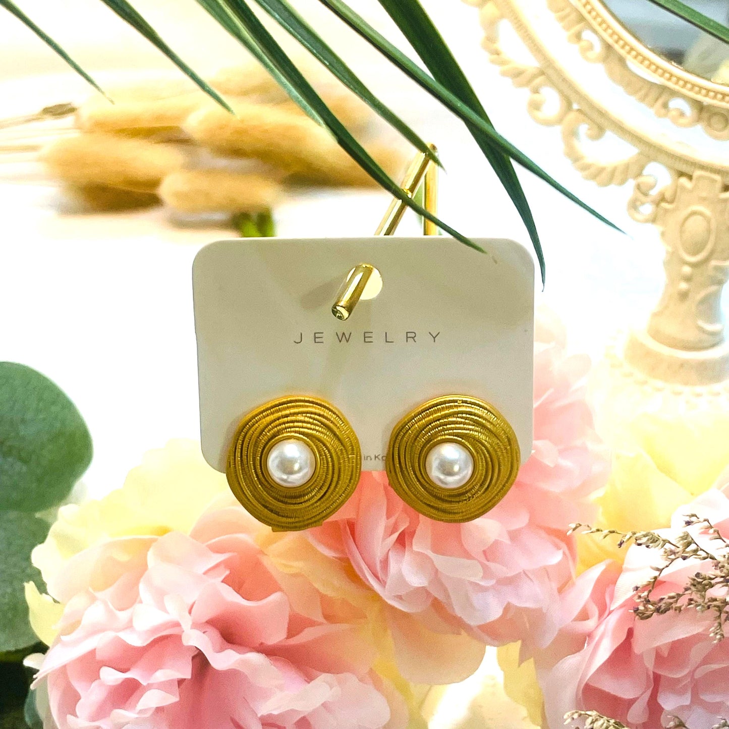 Elegant Gold tone Pearl Clip-On Earrings, Round Pearl Center, Gold Tone Statement Earrings, Timeless Clip-On Jewelry, Perfect Gift for Her