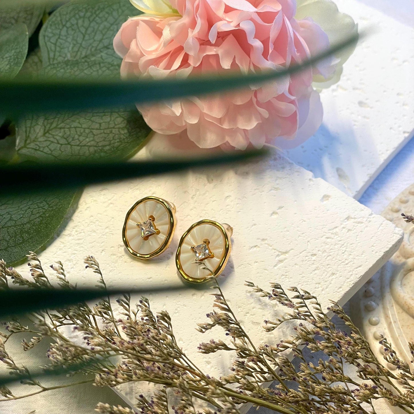 Elegant Mother Of Pearl Earring Shell Studs Earrings | Natural Pearl Oval Earring | Gold Framed Pearl Earring | Vintage Square rhinestones