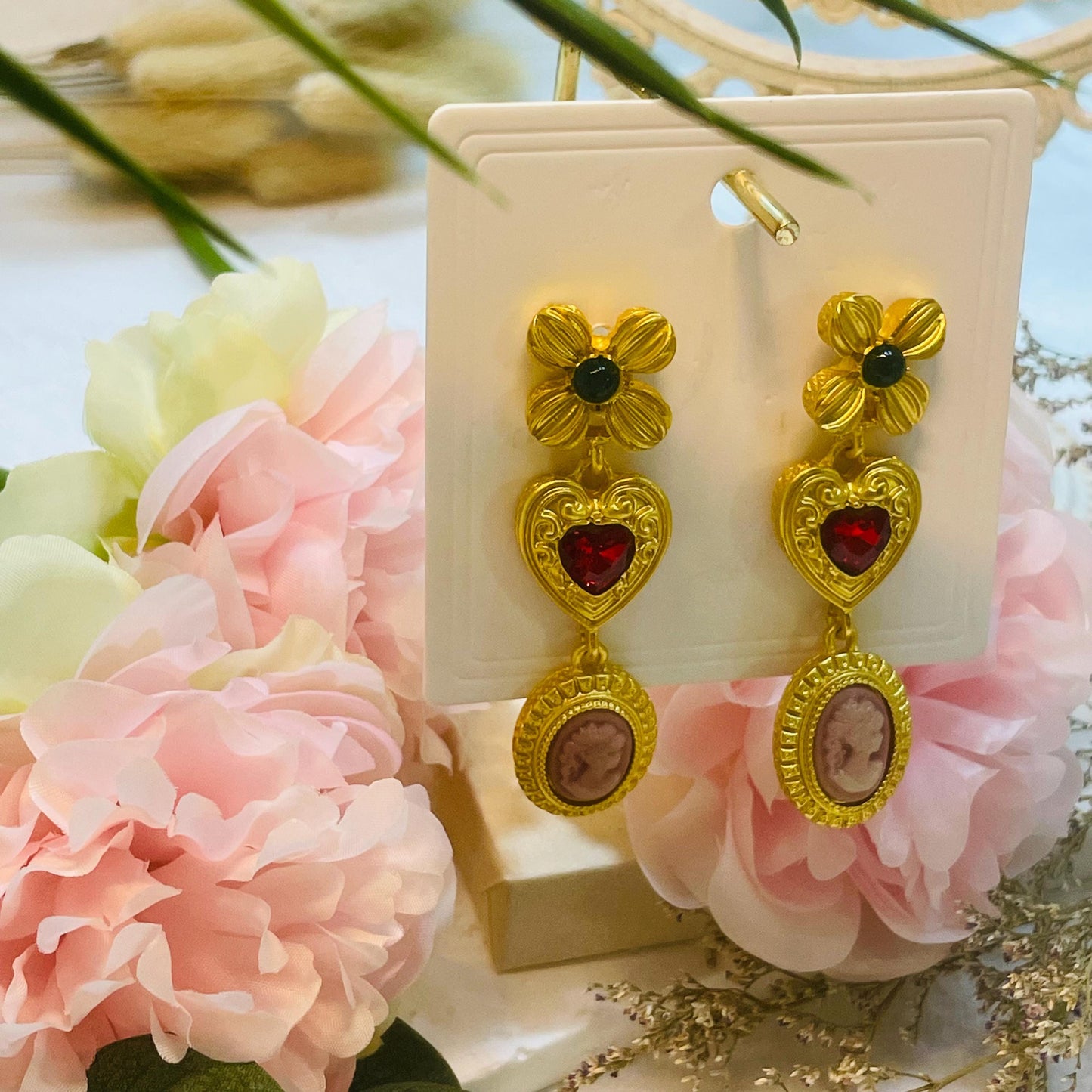 Medieval Flower dangle Studded Heart-shaped Earrings,  Retro Exaggerated Red Heart Earring, Flower Earring Floral Earrings Pink Cameo Charms