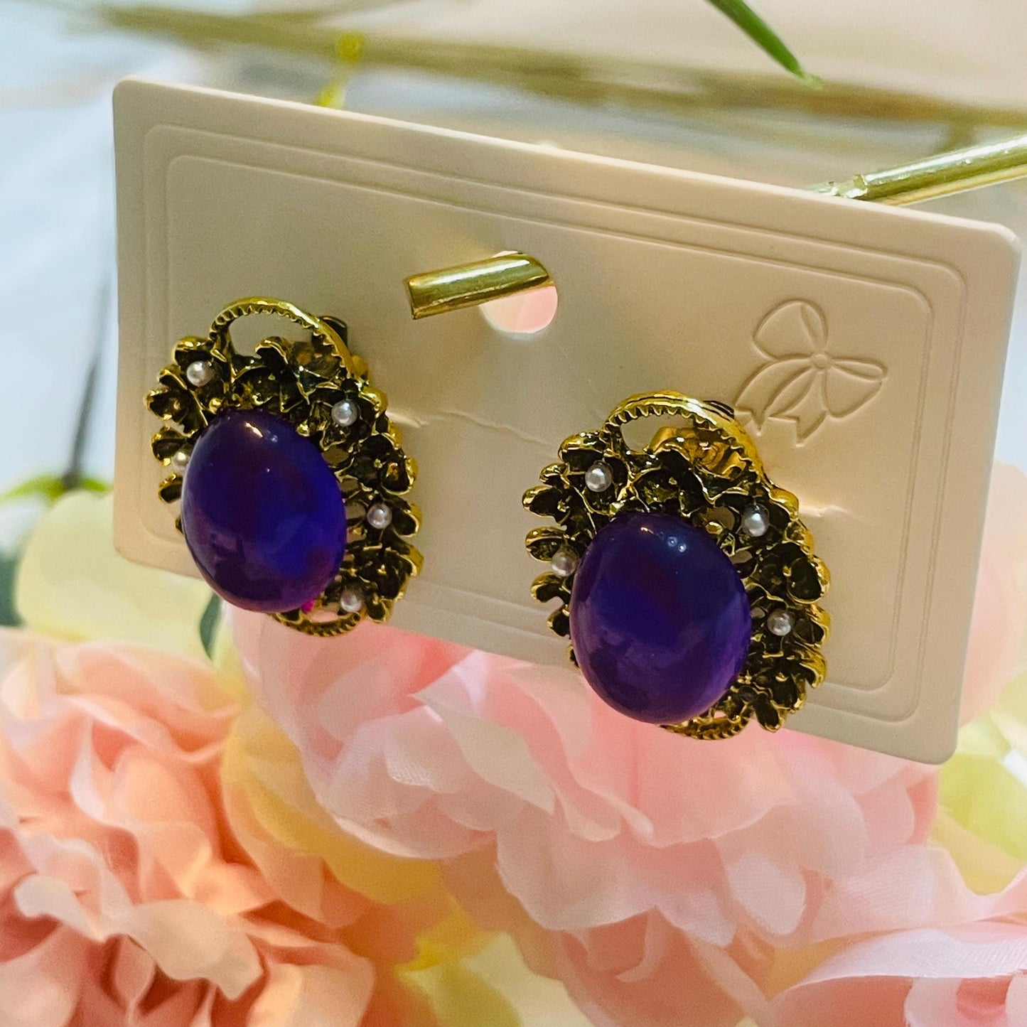 Violet Purple Clip on Earrings for Women, Victorian style Gold tone with Faux pearl, No Pierce Earrings Purple Stud Earrings for Women gifts