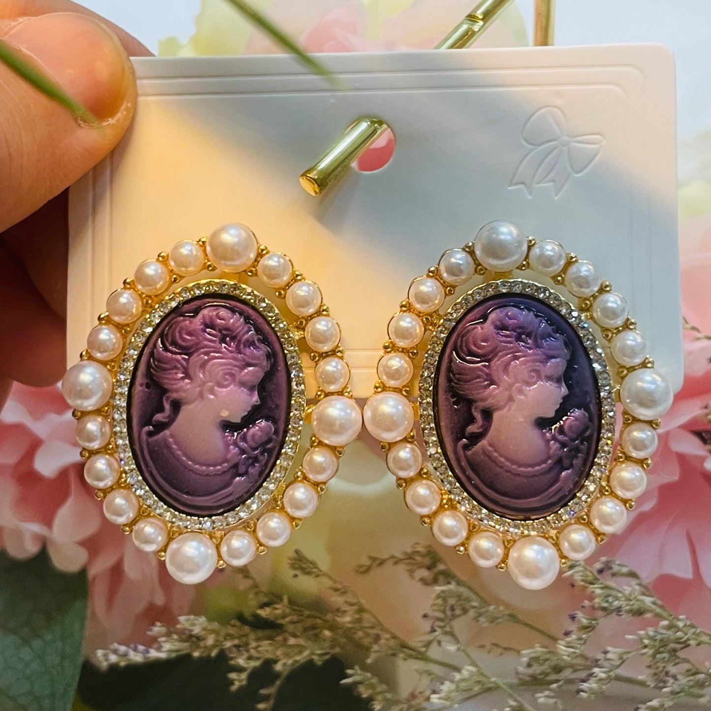 Elegant Vintage Cameo Earrings with Pearls and Rhinestones, Classic Jewelry for Women, Statement Accessories, Retro Cameo studs gift for her