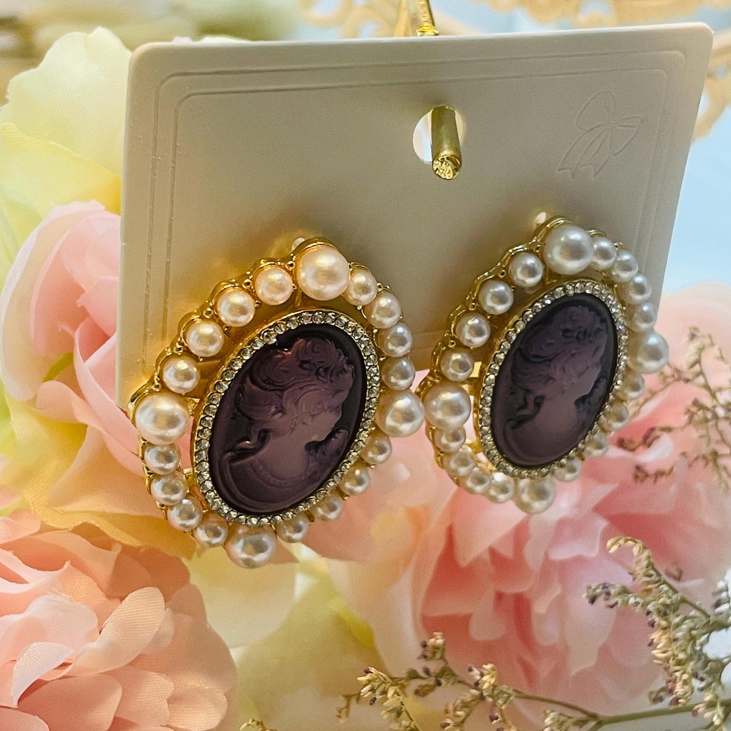 Elegant Vintage Cameo Earrings with Pearls and Rhinestones, Classic Jewelry for Women, Statement Accessories, Retro Cameo studs gift for her
