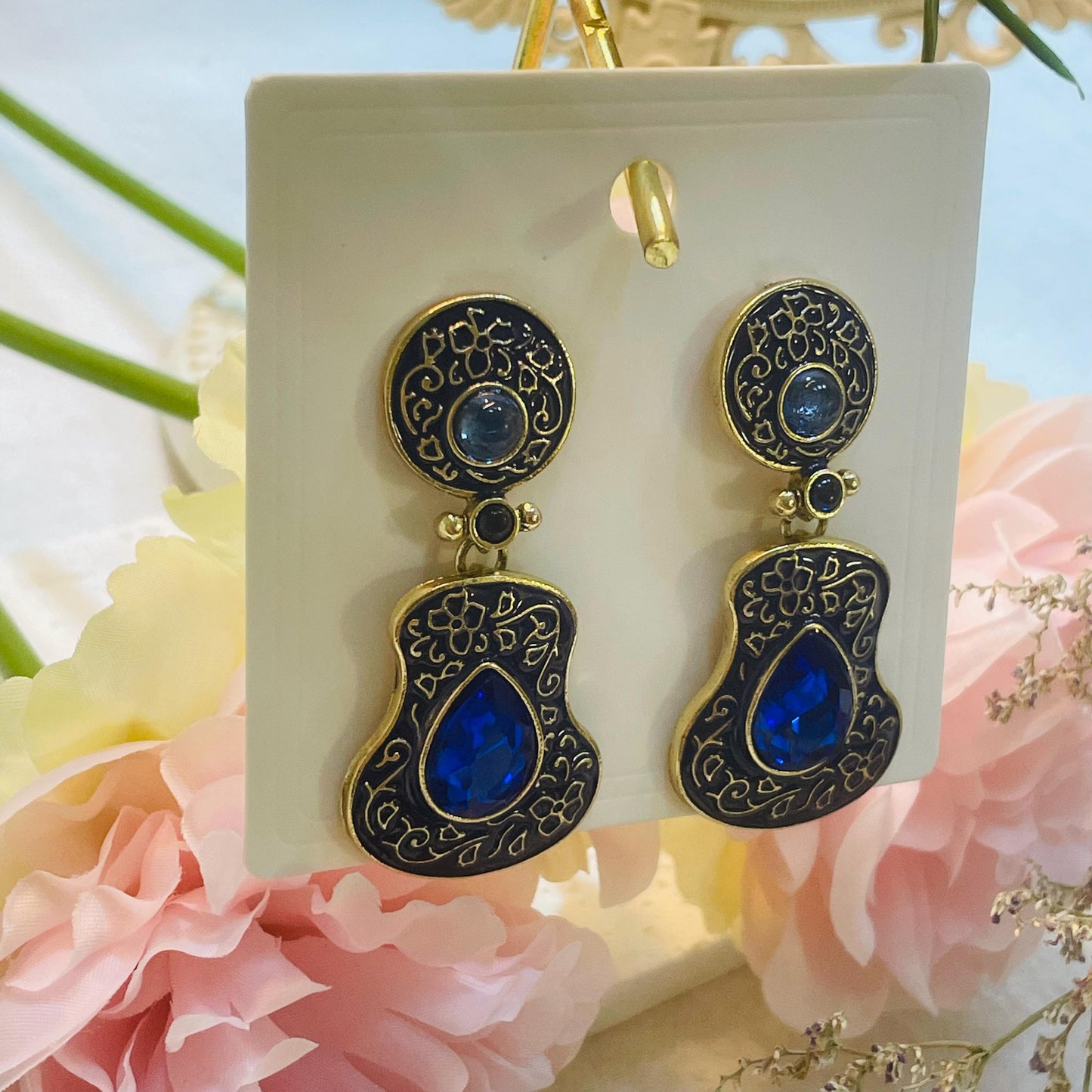 Elegant Blue Crystal Drop Earrings, Vintage Floral Design, retro Blue Rhinestone Dangle Earrings Gold Tone Statement Jewelry Gift for Her