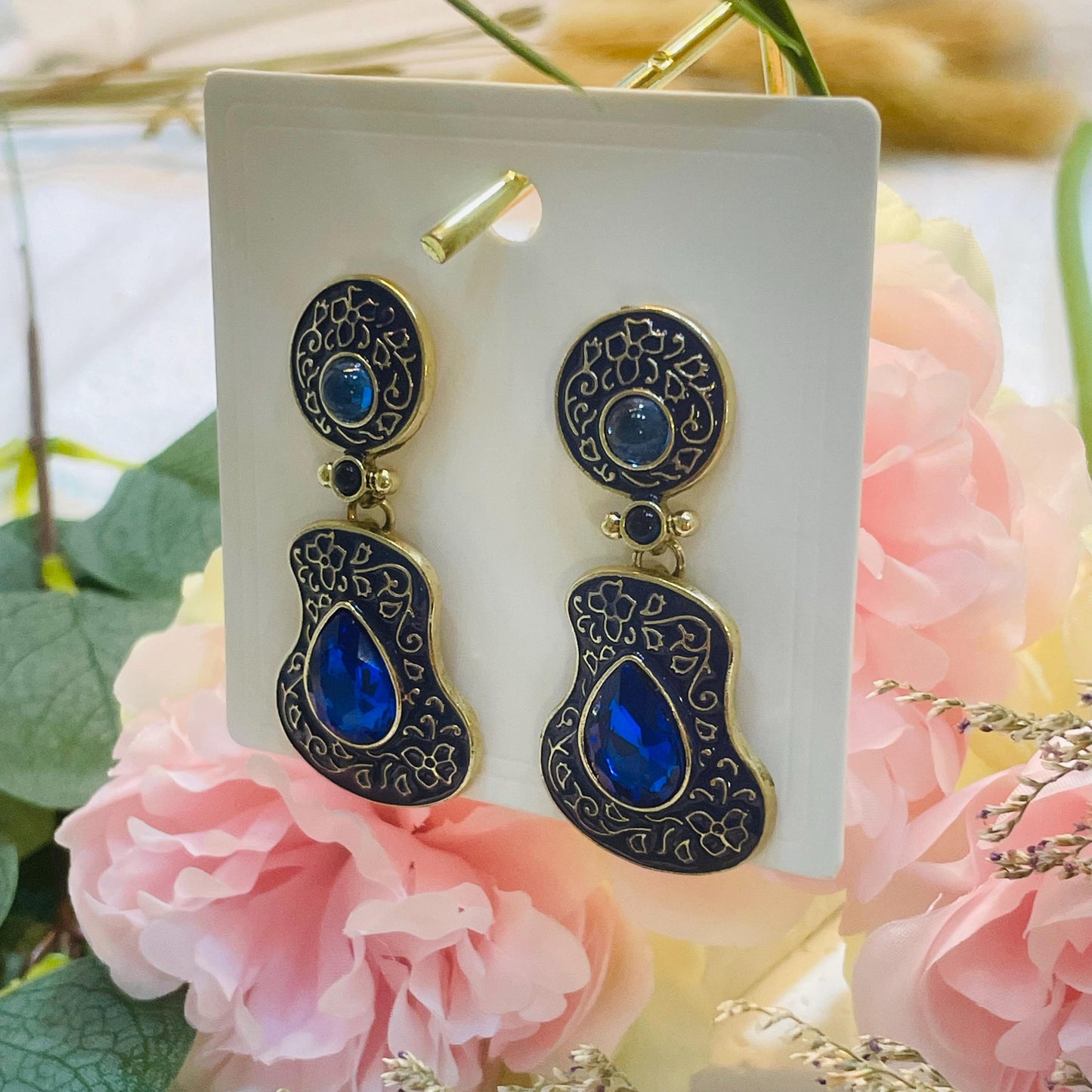 Elegant Blue Crystal Drop Earrings, Vintage Floral Design, retro Blue Rhinestone Dangle Earrings Gold Tone Statement Jewelry Gift for Her