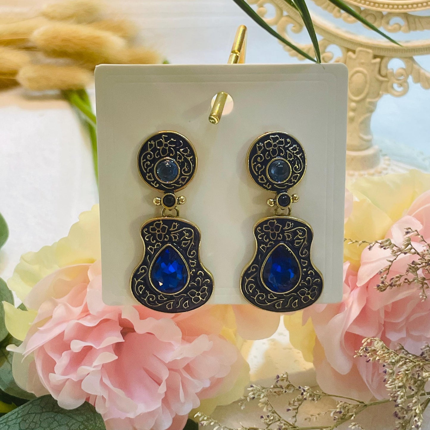 Elegant Blue Crystal Drop Earrings, Vintage Floral Design, retro Blue Rhinestone Dangle Earrings Gold Tone Statement Jewelry Gift for Her