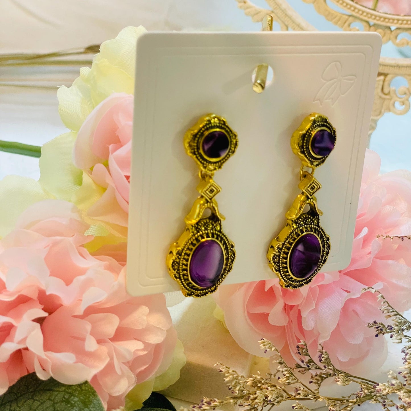 Vintage Gold Tone Purple Resin Beaded Dangle Earrings, Statement Gold Drop Purple Stone Pierce Earrings, purple retro drop earrings gift