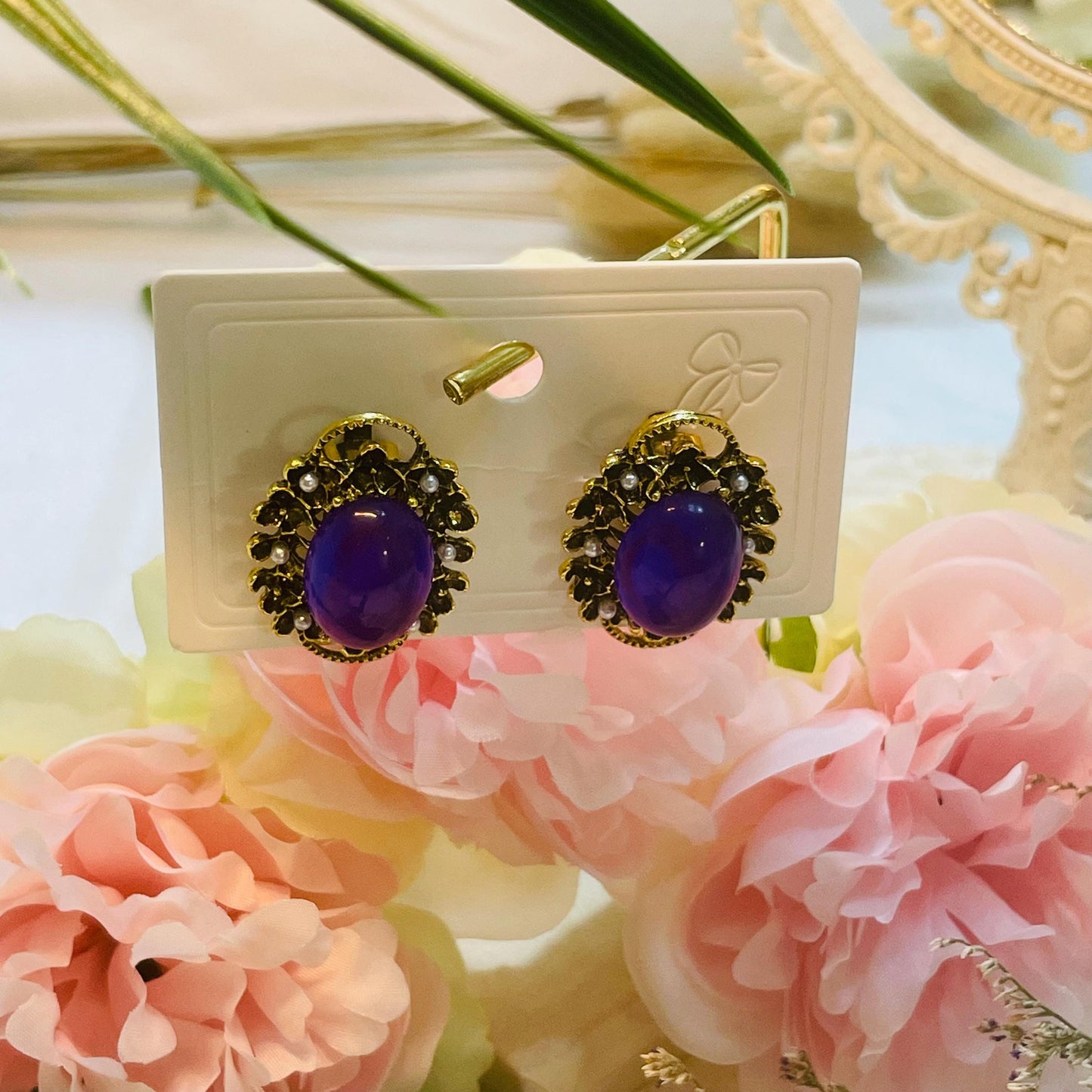 Violet Purple Clip on Earrings for Women, Victorian style Gold tone with Faux pearl, No Pierce Earrings Purple Stud Earrings for Women gifts