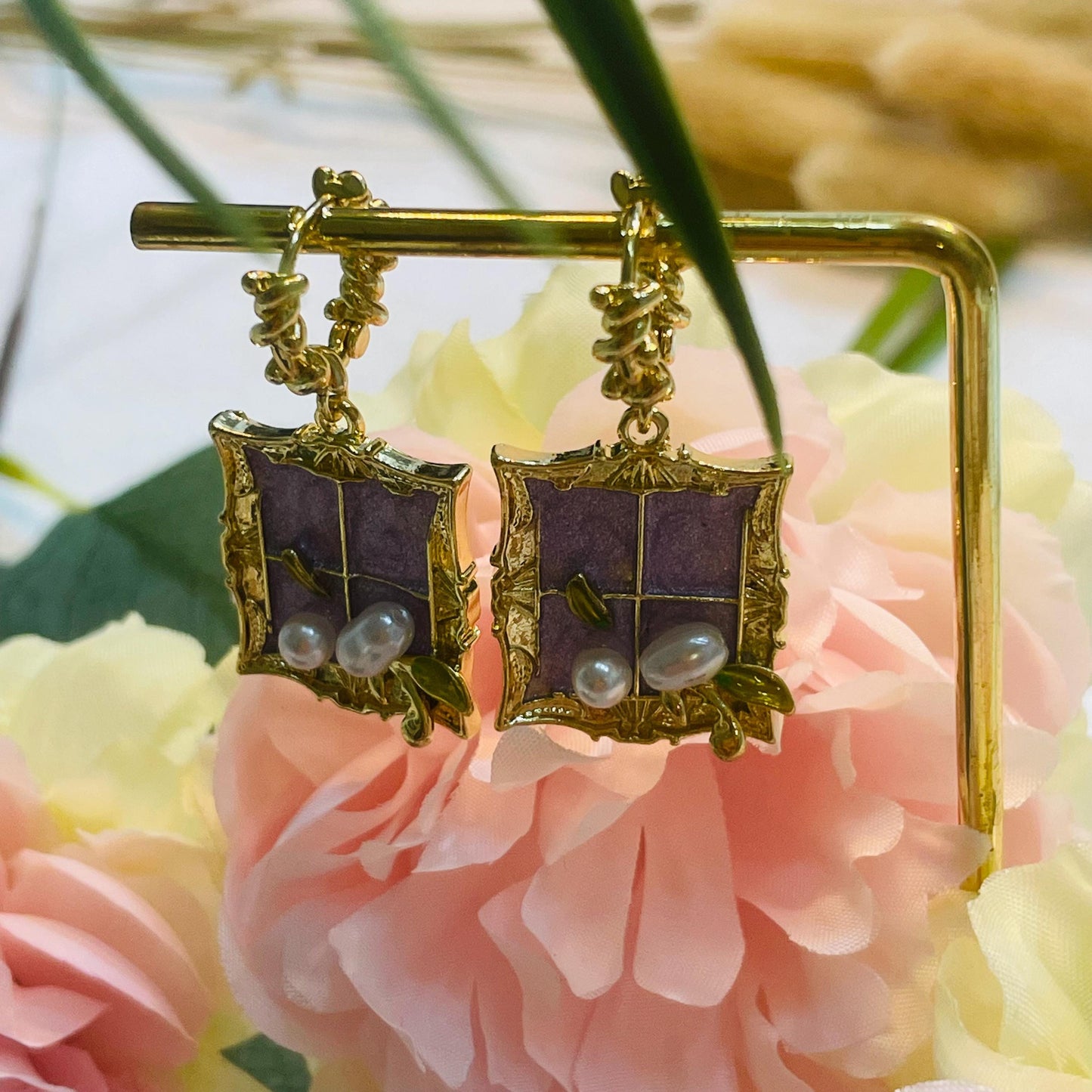 Elegant Gold Tone Purple Enamel Pearl Drop Earrings, Vintage Floral and leaf Pearl Dangle Earrings, Statement Jewelry birthdays Gift for Her