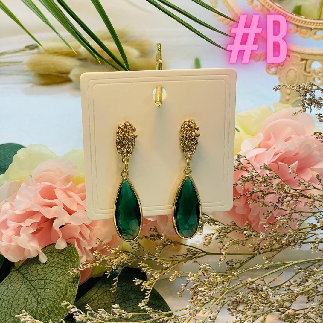 Earrings Mystery Bundle | Vintage Inspired Mystery jewelry grab bags, Custom mystery jewelry jar, jewelry lot, bulk jewelry box Gift for Her